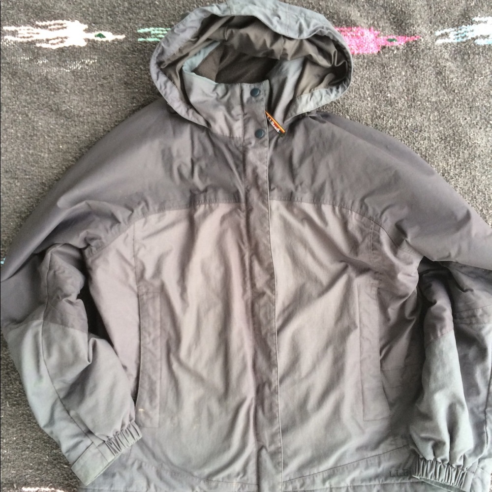 LL Bean Down Jacket - Medium